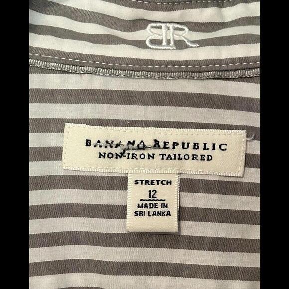 Banana Republic Woman’s Grey And White Striped  - Picture 4 of 5